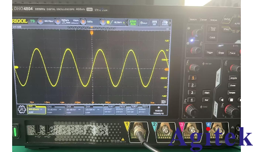如何使用信號發(fā)生器產(chǎn)生正弦波并用數(shù)字示波器進(jìn)行測量(圖2)